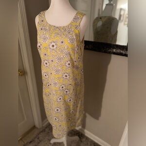 Beautiful Ann Taylor size 4 floral cotton shift dress with pockets